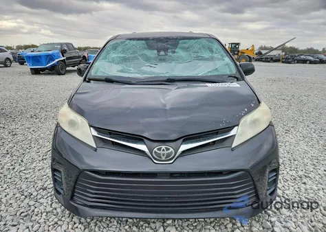 2020 Toyota Sienna Le z USA, uszkodzony, nr VIN 5TDKZ3DC0LS021341